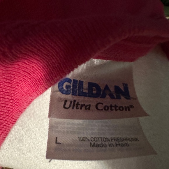 Cancer Sucks, pink short sleeve, 100% cotton, pet/free home. - Picture 5 of 5